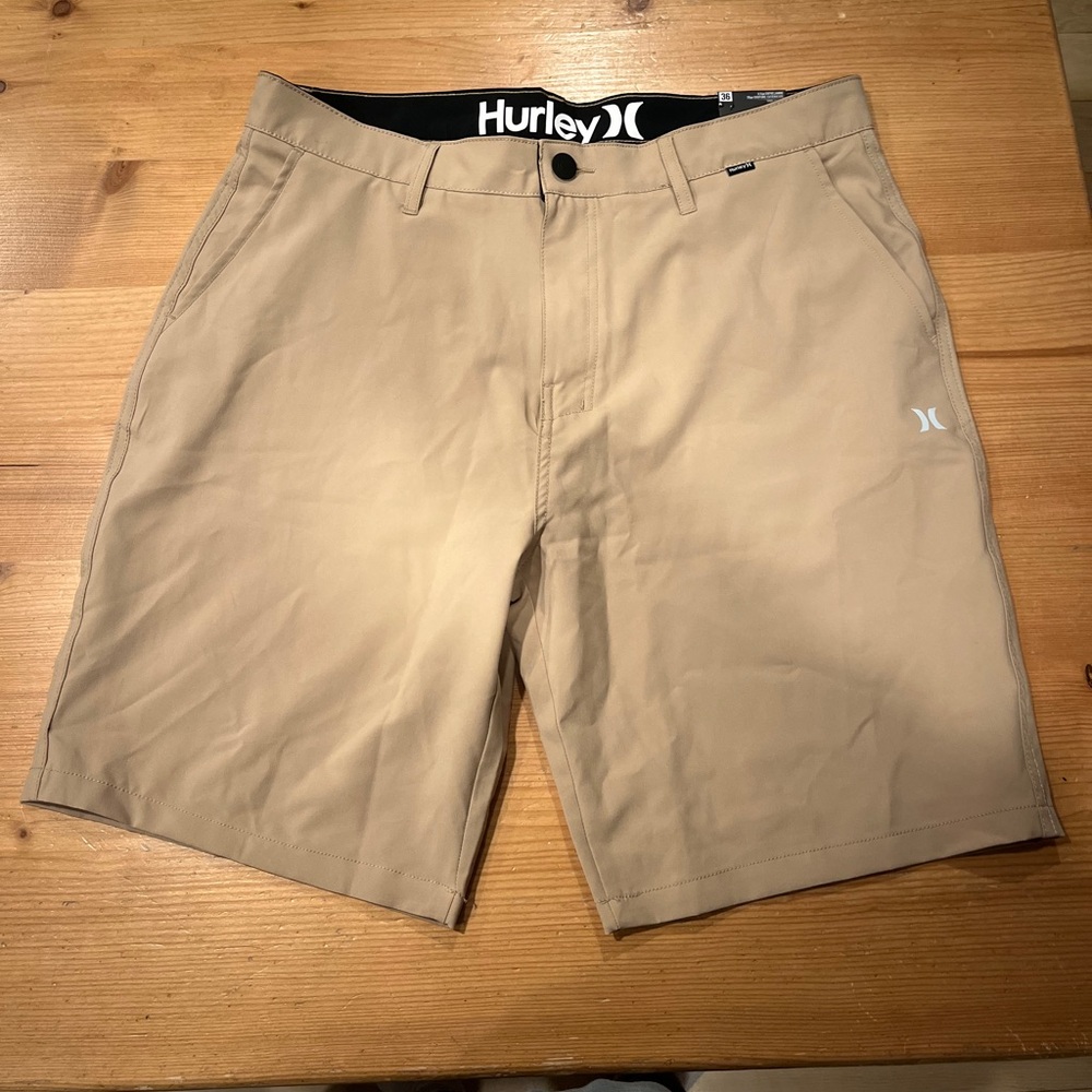 Hurley khaki shorts, 36